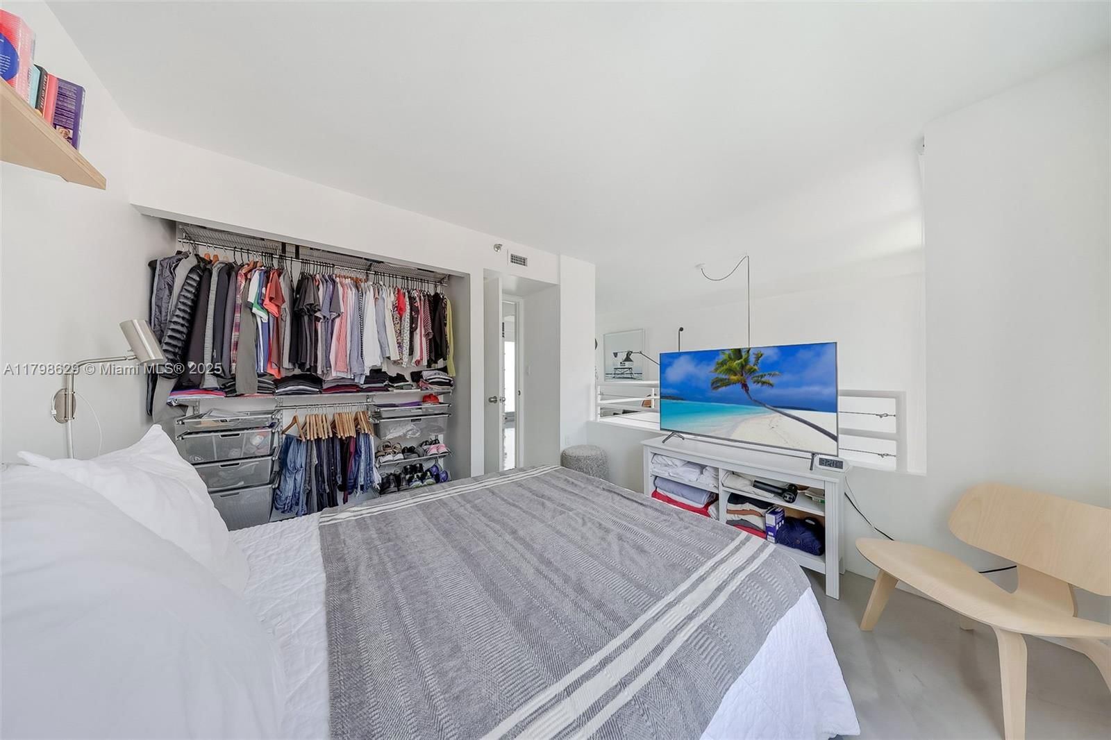 Real estate property located at 2801 Florida Ave #415, Miami-dade, Grove Square Condo, Miami, FL