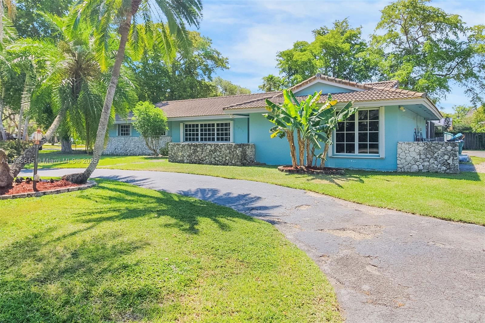 Real estate property located at 7700 168th Ter, Miami-dade, Old Cutler Oaks South, Palmetto Bay, FL
