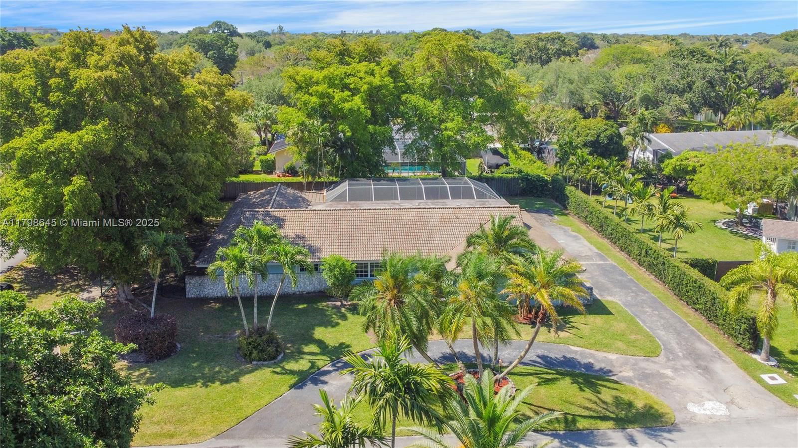 Real estate property located at 7700 168th Ter, Miami-dade, Old Cutler Oaks South, Palmetto Bay, FL