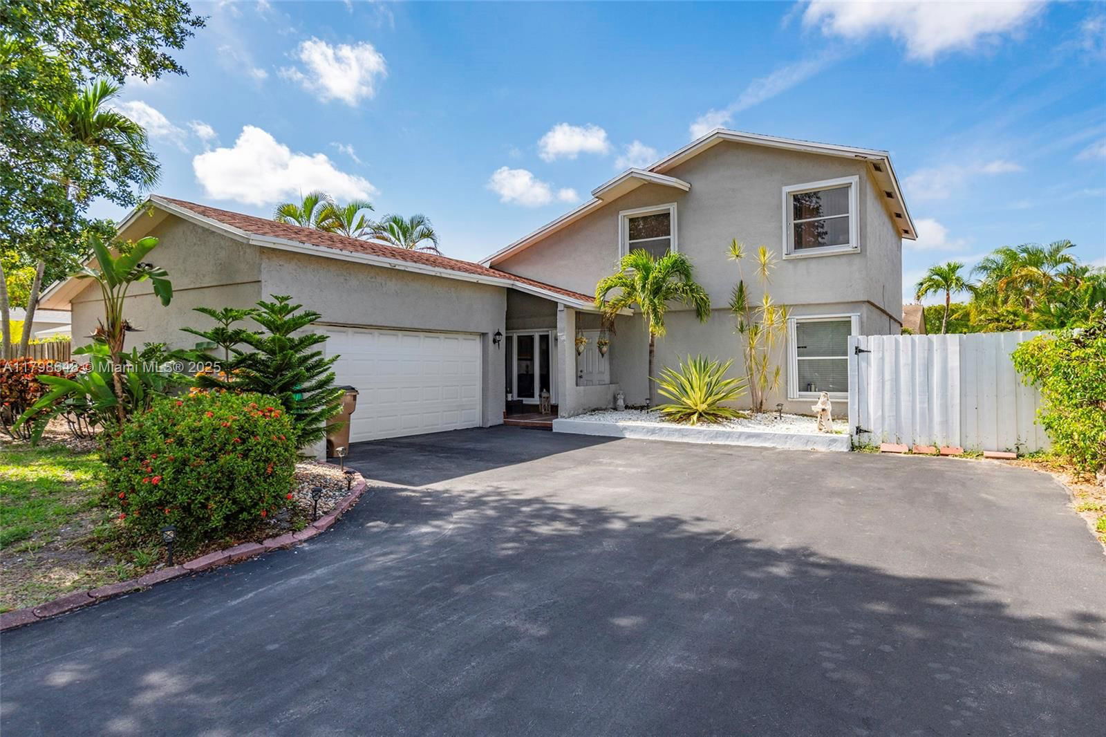 Real estate property located at 3865 1st Pl, Broward, Villages Of Hillsboro Sec, Deerfield Beach, FL