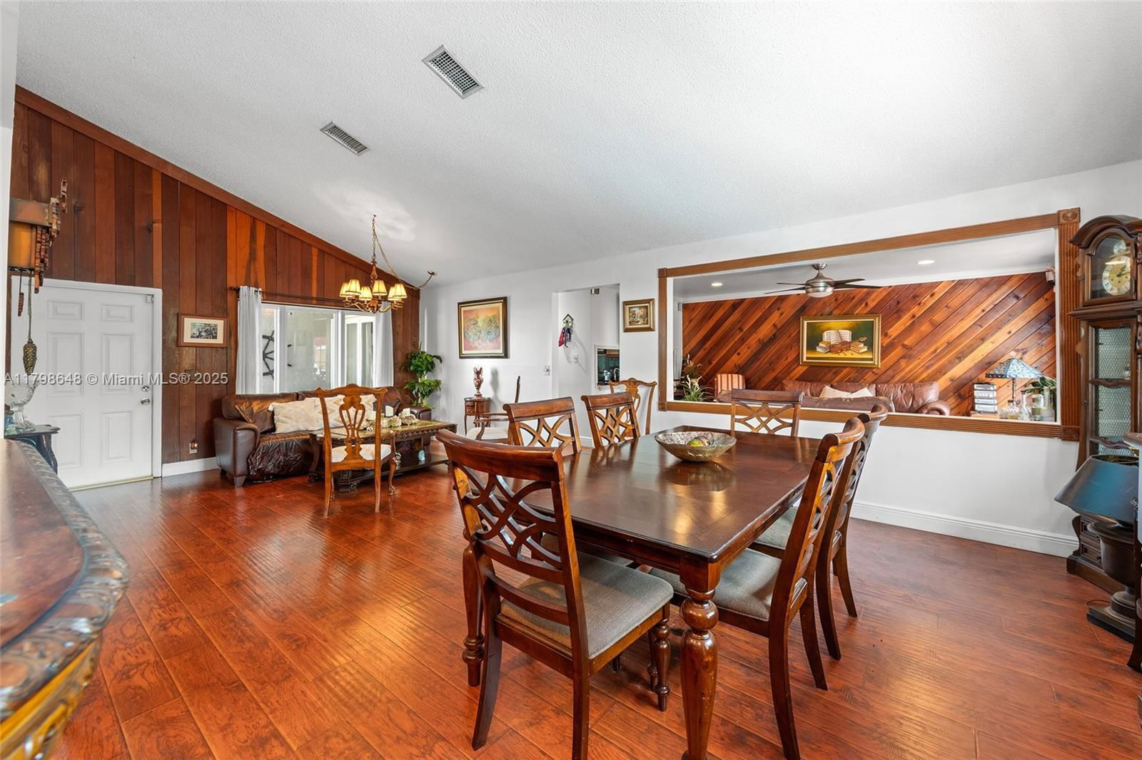 Real estate property located at 3865 1st Pl, Broward, Villages Of Hillsboro Sec, Deerfield Beach, FL