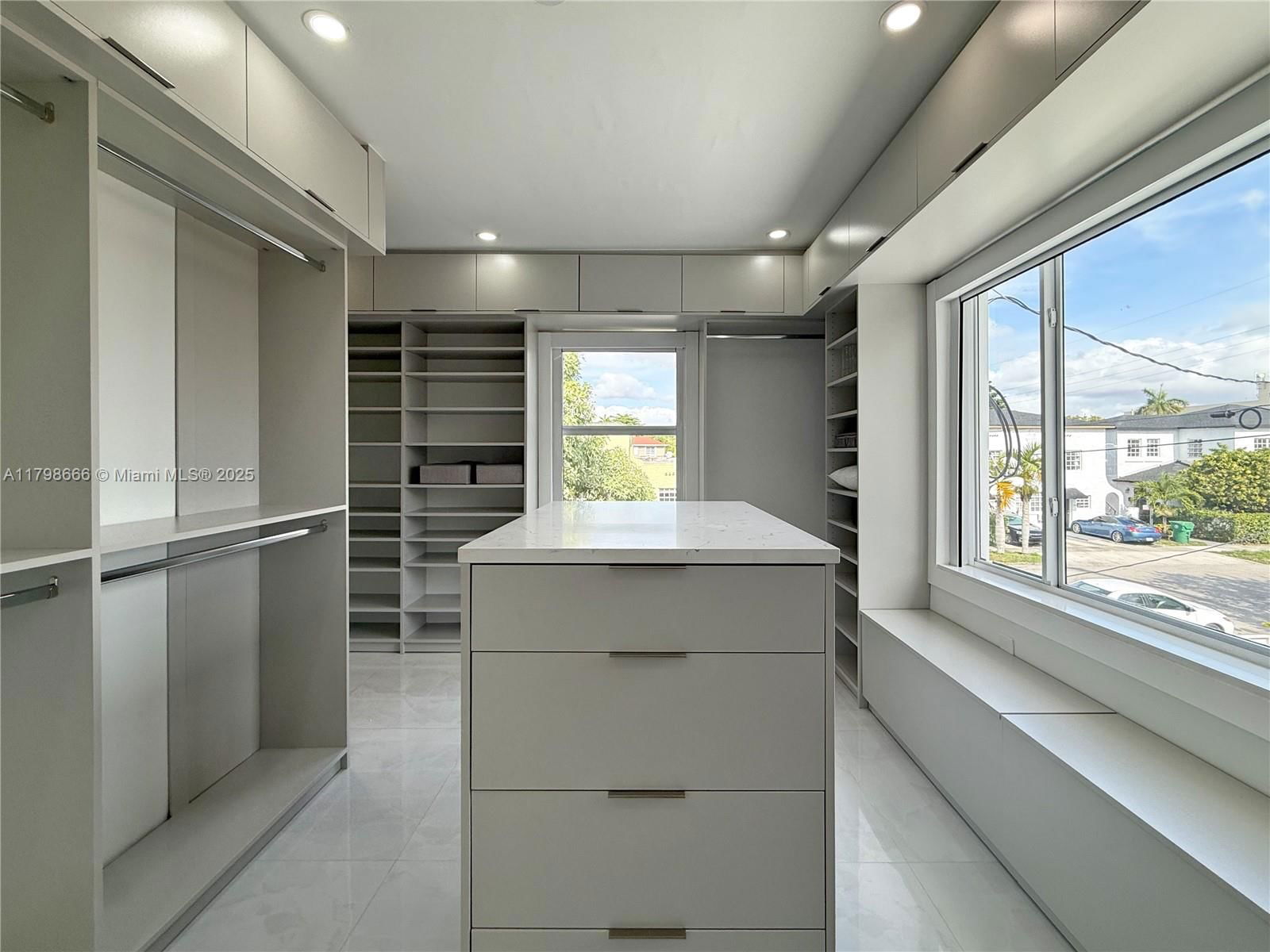 Real estate property located at 927 18th Ave, Miami-dade, Shenandoah, Miami, FL