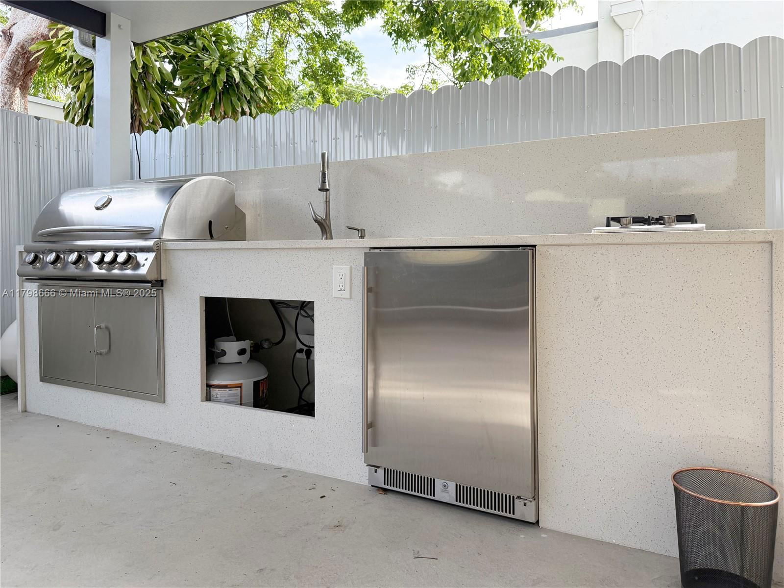 Real estate property located at 927 18th Ave, Miami-dade, Shenandoah, Miami, FL