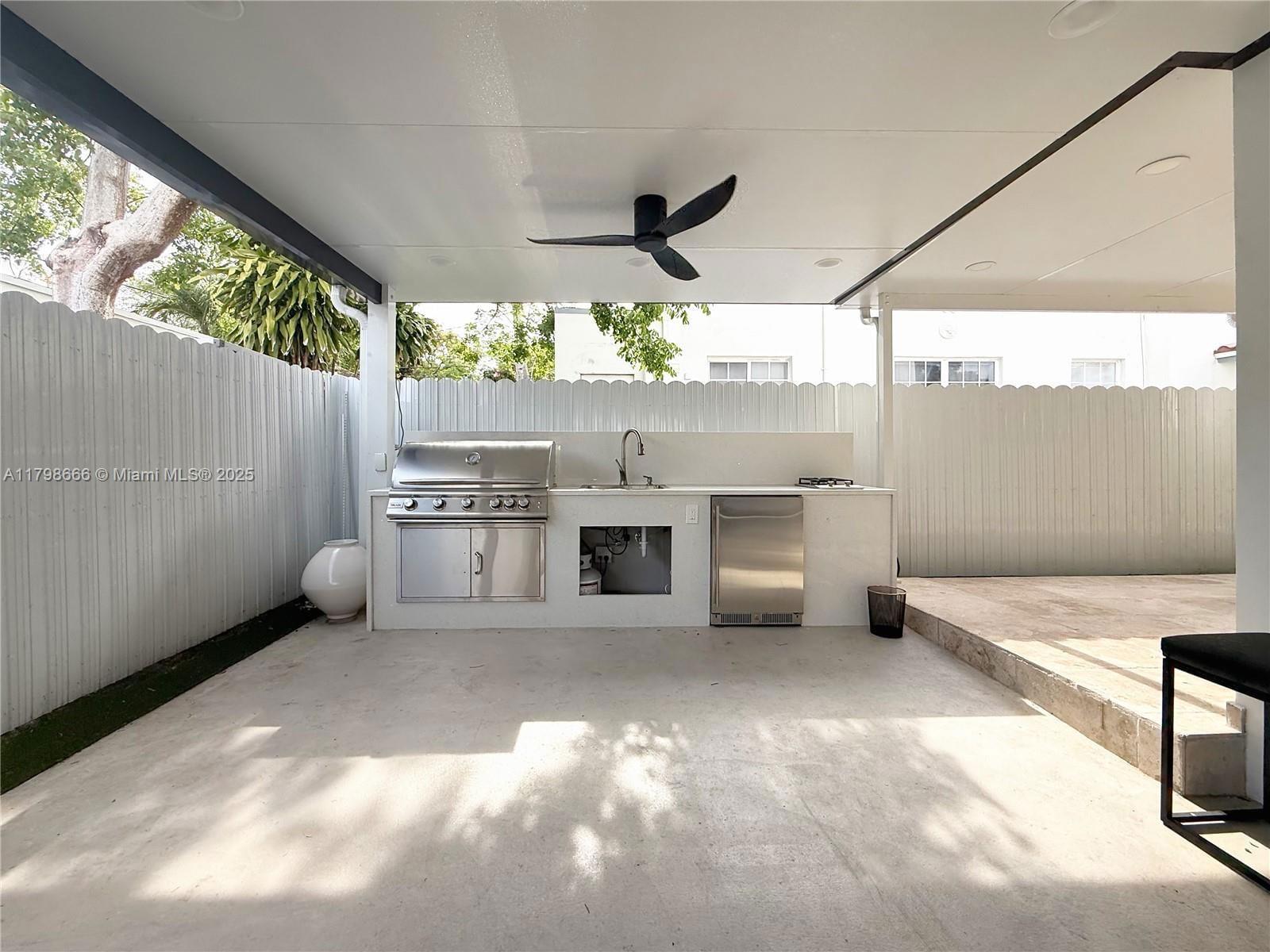 Real estate property located at 927 18th Ave, Miami-dade, Shenandoah, Miami, FL