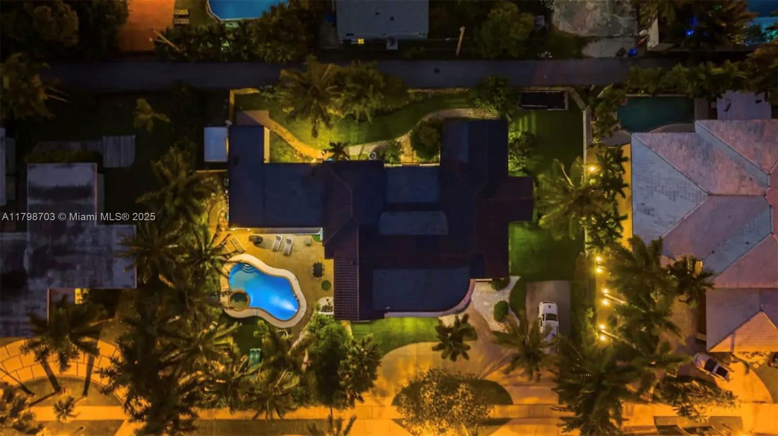 Real estate property located at 725 Harrison St, Broward, Hollywood Lakes Section, Hollywood, FL