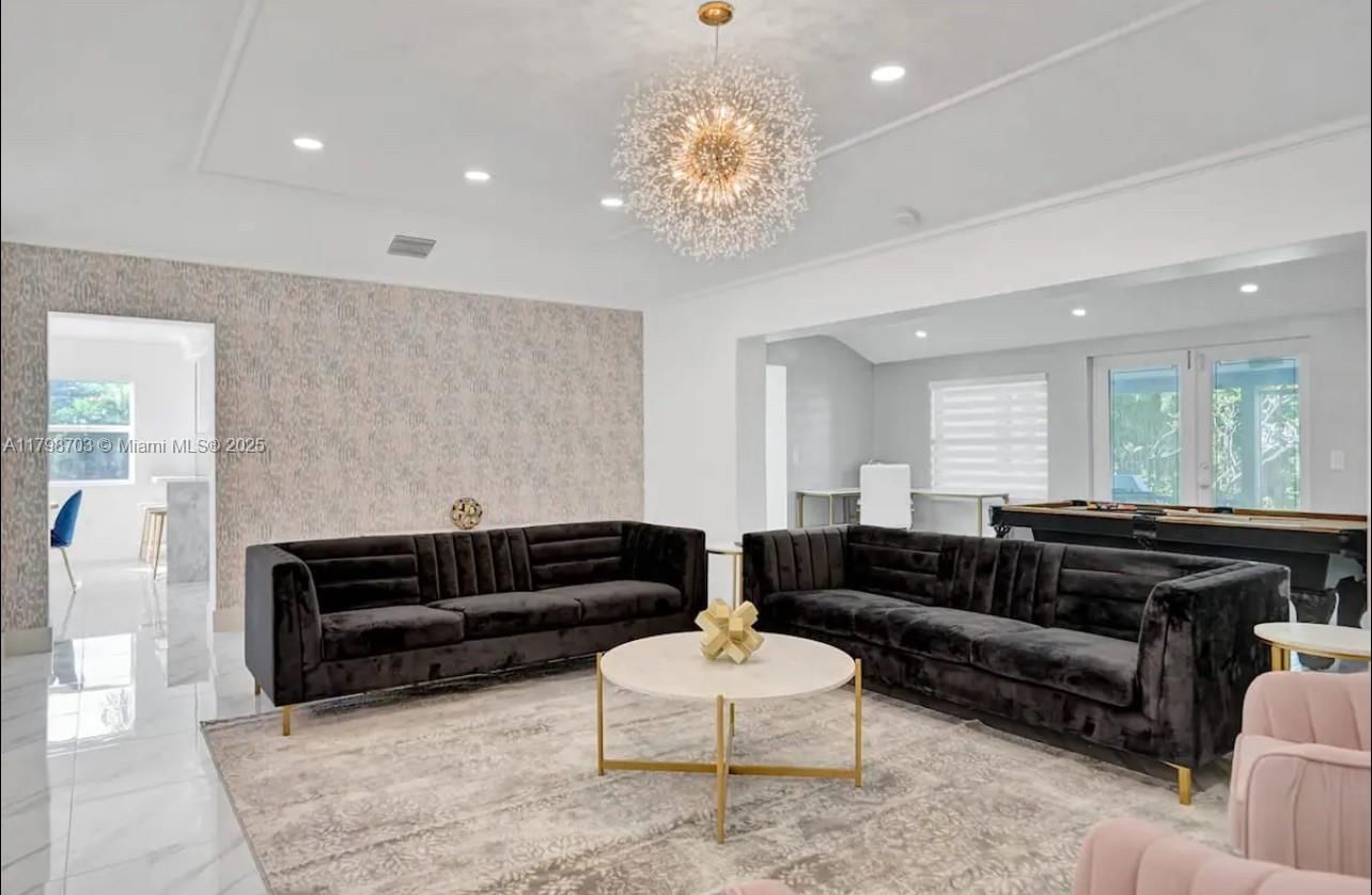 Real estate property located at 725 Harrison St, Broward, Hollywood Lakes Section, Hollywood, FL