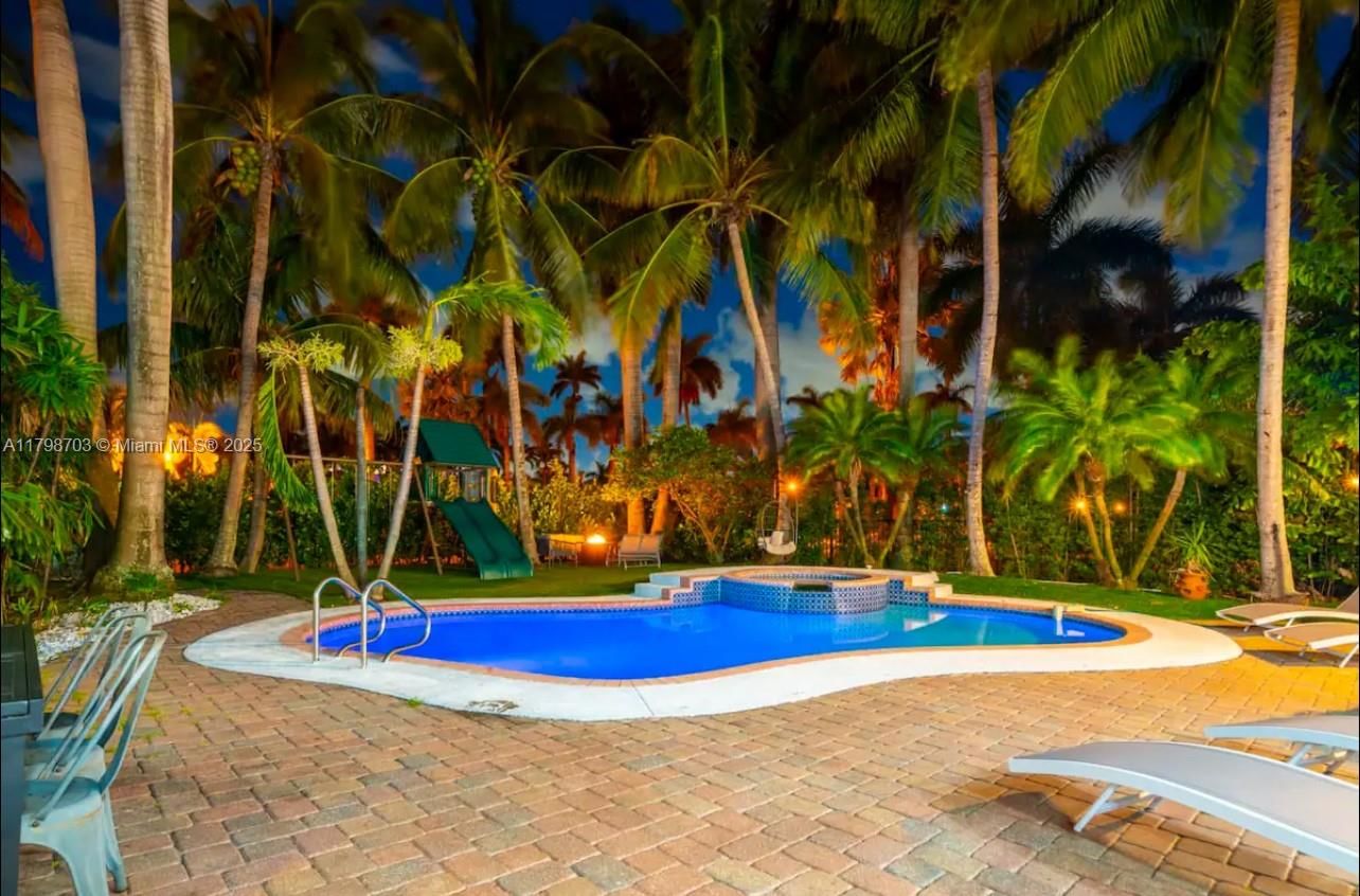 Real estate property located at 725 Harrison St, Broward, Hollywood Lakes Section, Hollywood, FL