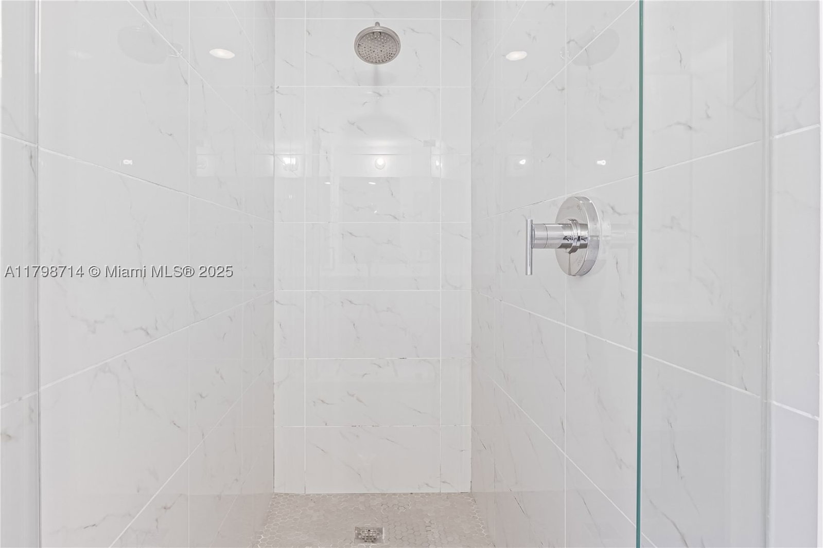 Real estate property located at 16385 Biscayne Blvd #404, Miami-dade, The Harbour North Condo, North Miami Beach, FL