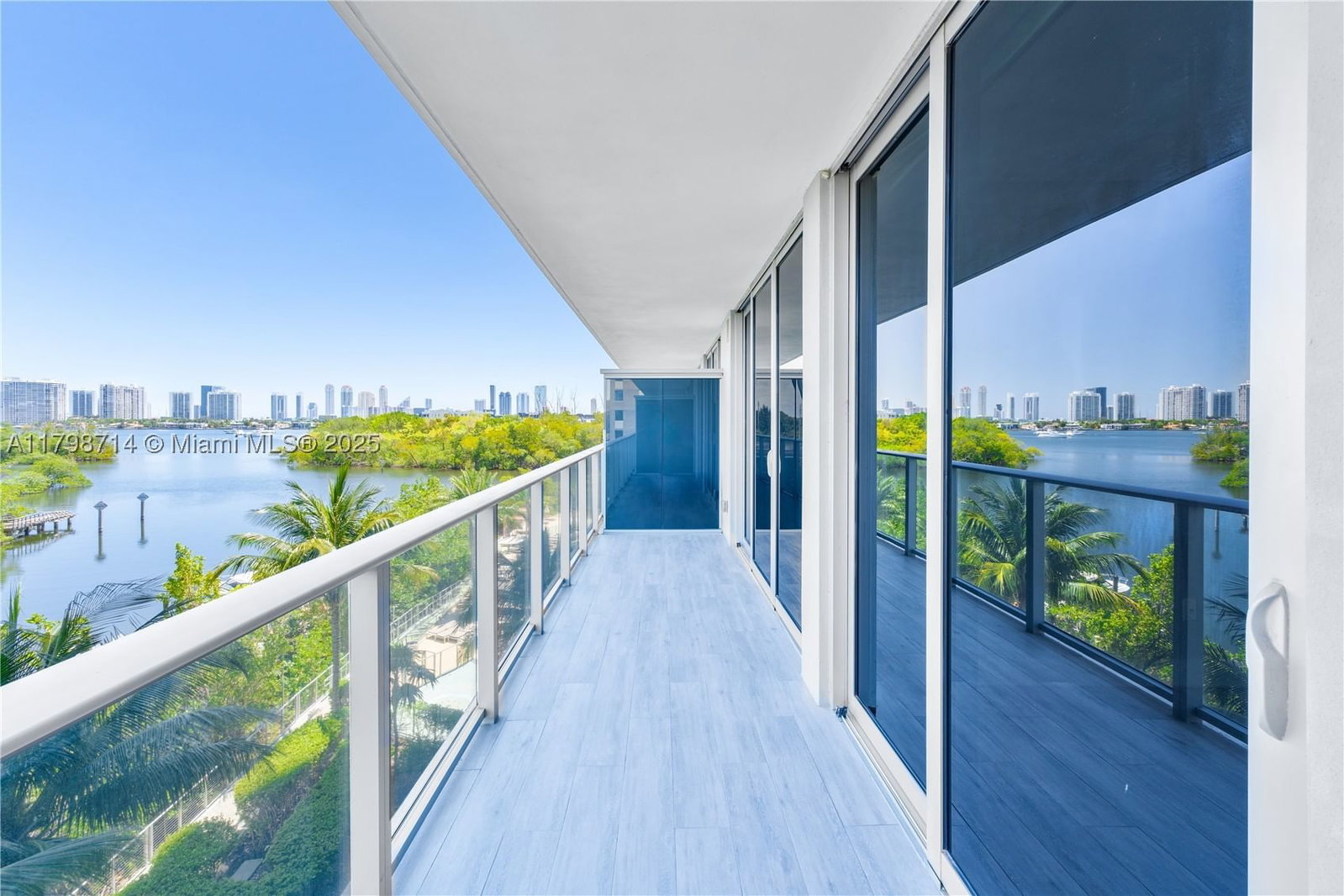 Real estate property located at 16385 Biscayne Blvd #404, Miami-dade, The Harbour North Condo, North Miami Beach, FL