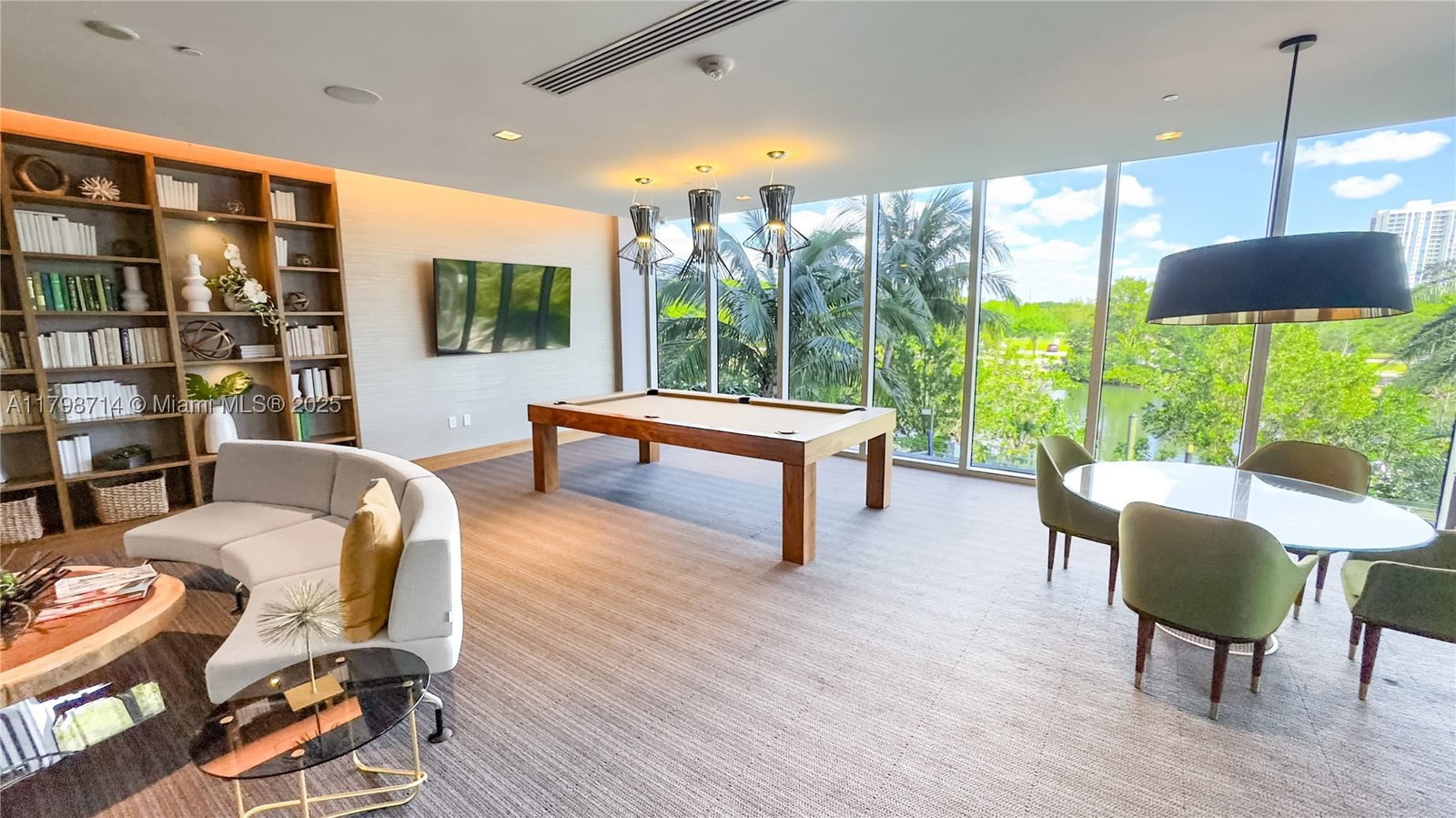 Real estate property located at 16385 Biscayne Blvd #404, Miami-dade, The Harbour North Condo, North Miami Beach, FL