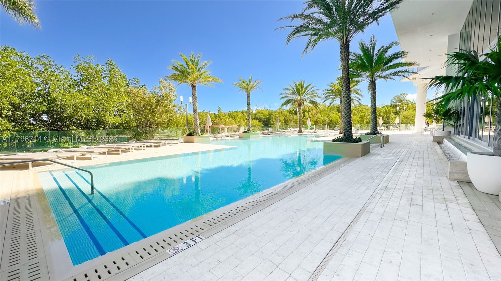 Real estate property located at 16385 Biscayne Blvd #404, Miami-dade, The Harbour North Condo, North Miami Beach, FL
