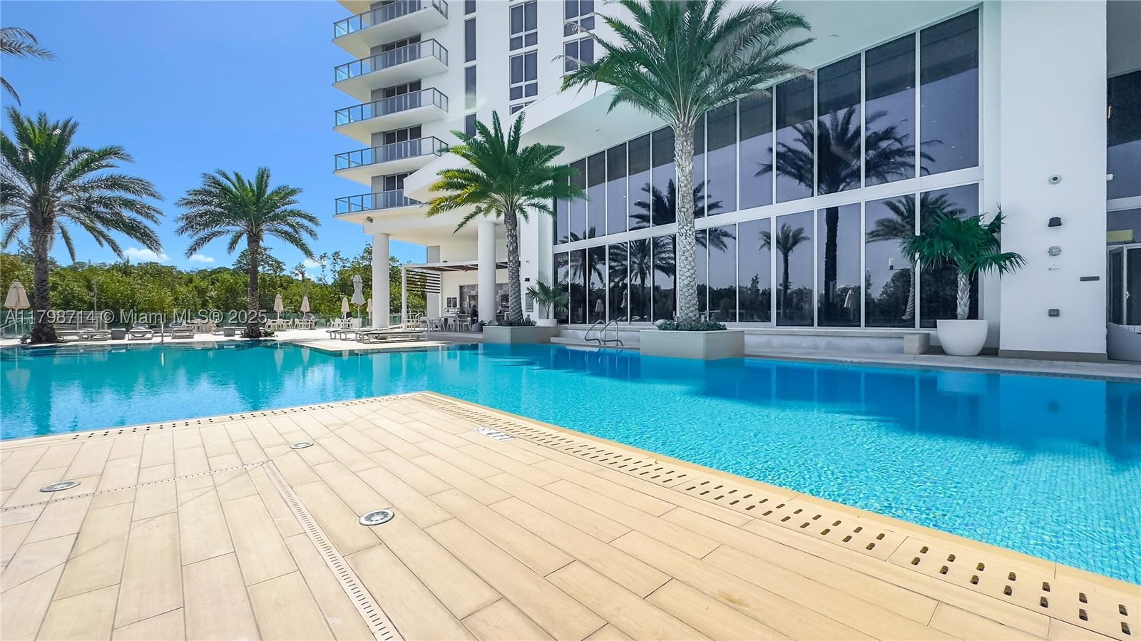 Real estate property located at 16385 Biscayne Blvd #404, Miami-dade, The Harbour North Condo, North Miami Beach, FL