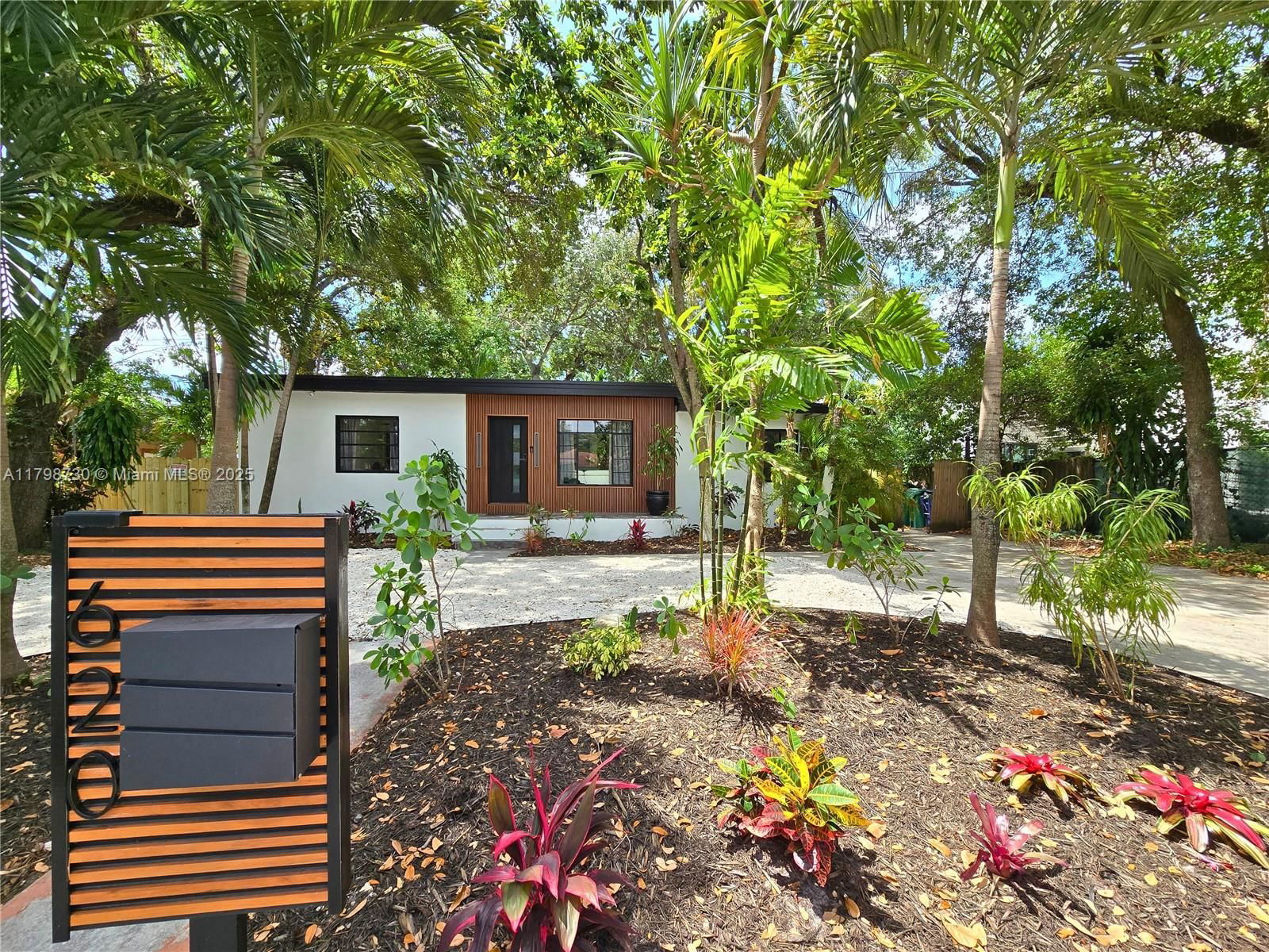 Real estate property located at 620 160th St, Miami-dade, Pleasant Village, Miami, FL