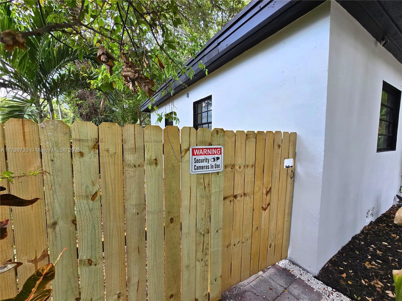 Real estate property located at 620 160th St, Miami-dade, Pleasant Village, Miami, FL