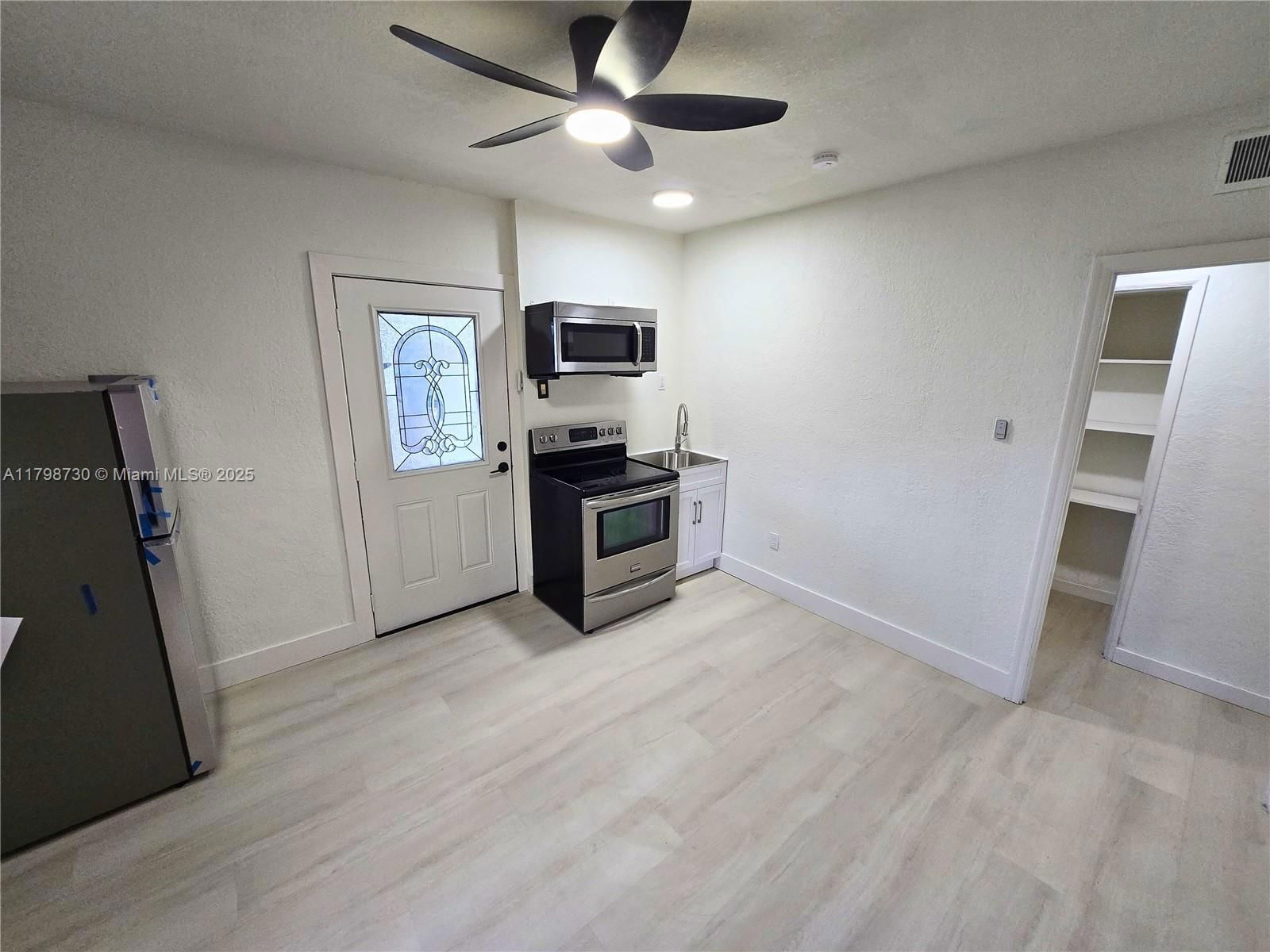Real estate property located at 620 160th St, Miami-dade, Pleasant Village, Miami, FL