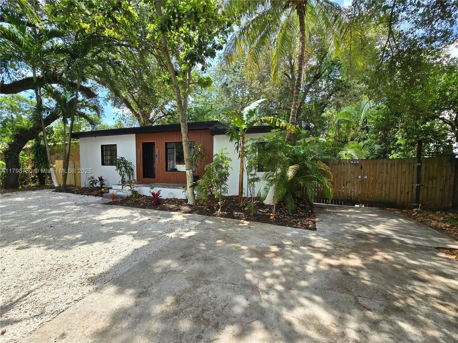 Real estate property located at 620 160th St, Miami-dade, Pleasant Village, Miami, FL