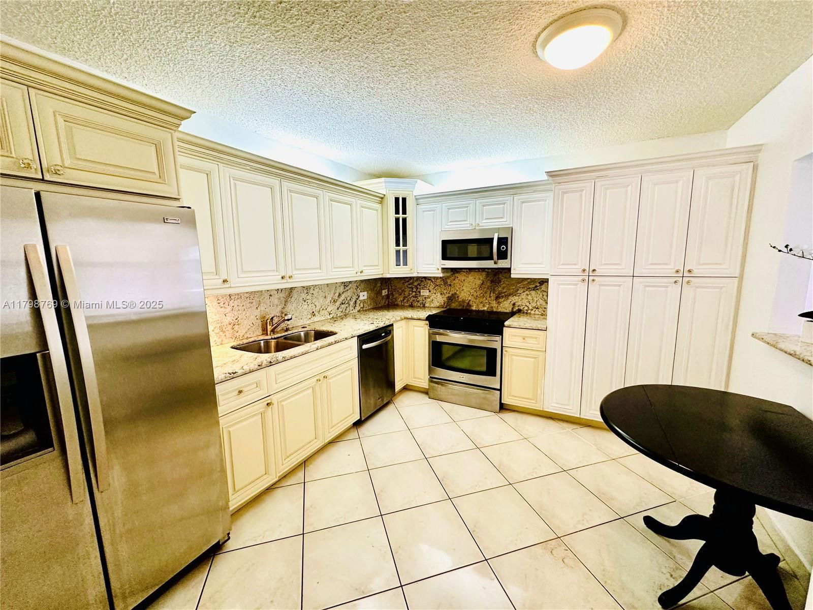 Real estate property located at 8855 Collins Ave #7H, Miami-dade, Champlain Towers East Con, Surfside, FL