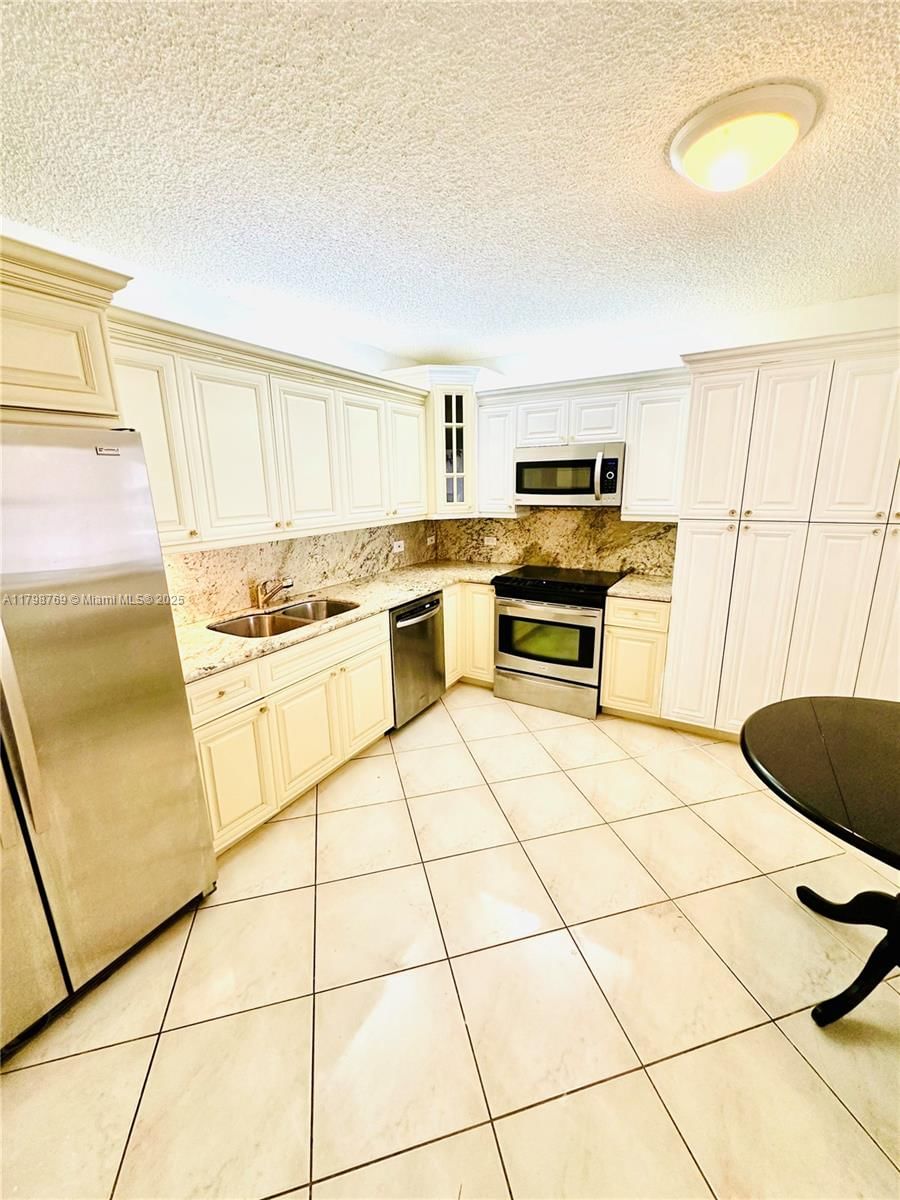 Real estate property located at 8855 Collins Ave #7H, Miami-dade, Champlain Towers East Con, Surfside, FL
