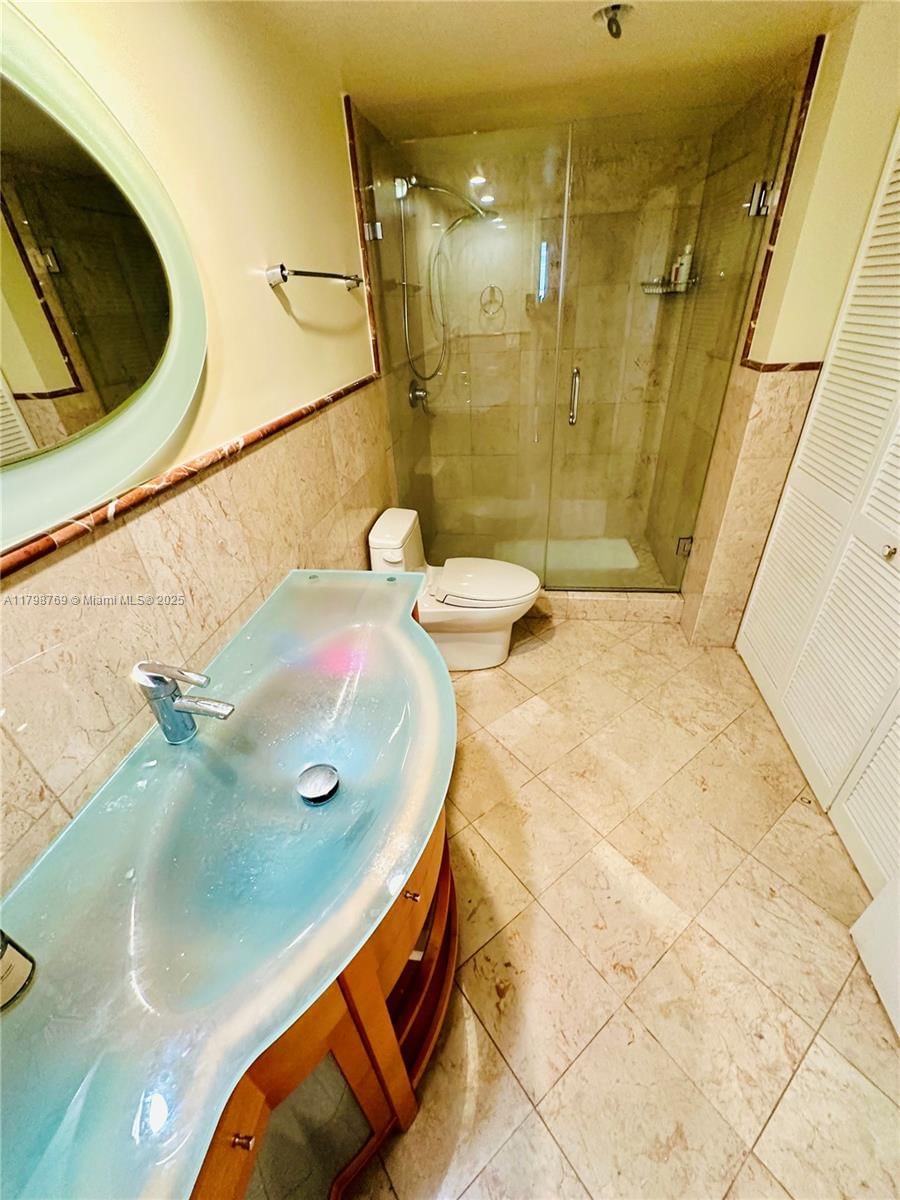 Real estate property located at 8855 Collins Ave #7H, Miami-dade, Champlain Towers East Con, Surfside, FL