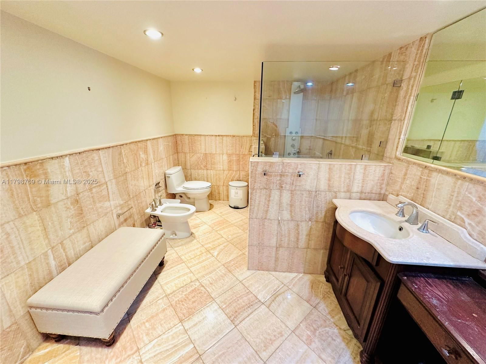 Real estate property located at 8855 Collins Ave #7H, Miami-dade, Champlain Towers East Con, Surfside, FL