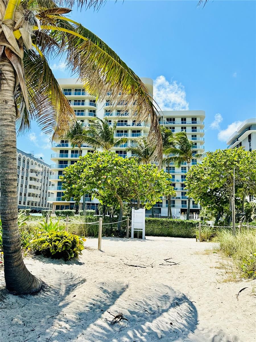 Real estate property located at 8855 Collins Ave #7H, Miami-dade, Champlain Towers East Con, Surfside, FL