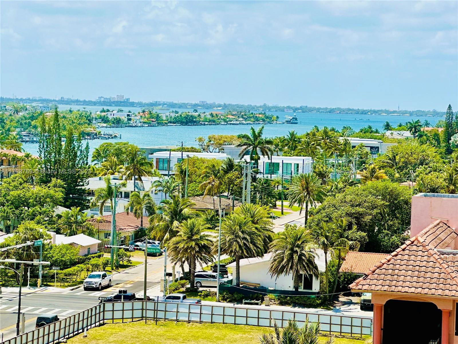 Real estate property located at 8855 Collins Ave #7H, Miami-dade, Champlain Towers East Con, Surfside, FL