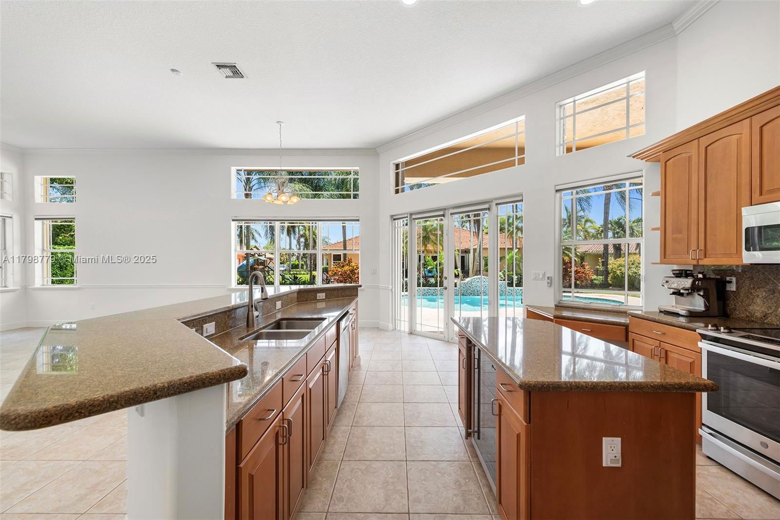 Real estate property located at 8268 172nd Terrace, Miami-dade, Groves At Old Cutler, Palmetto Bay, FL
