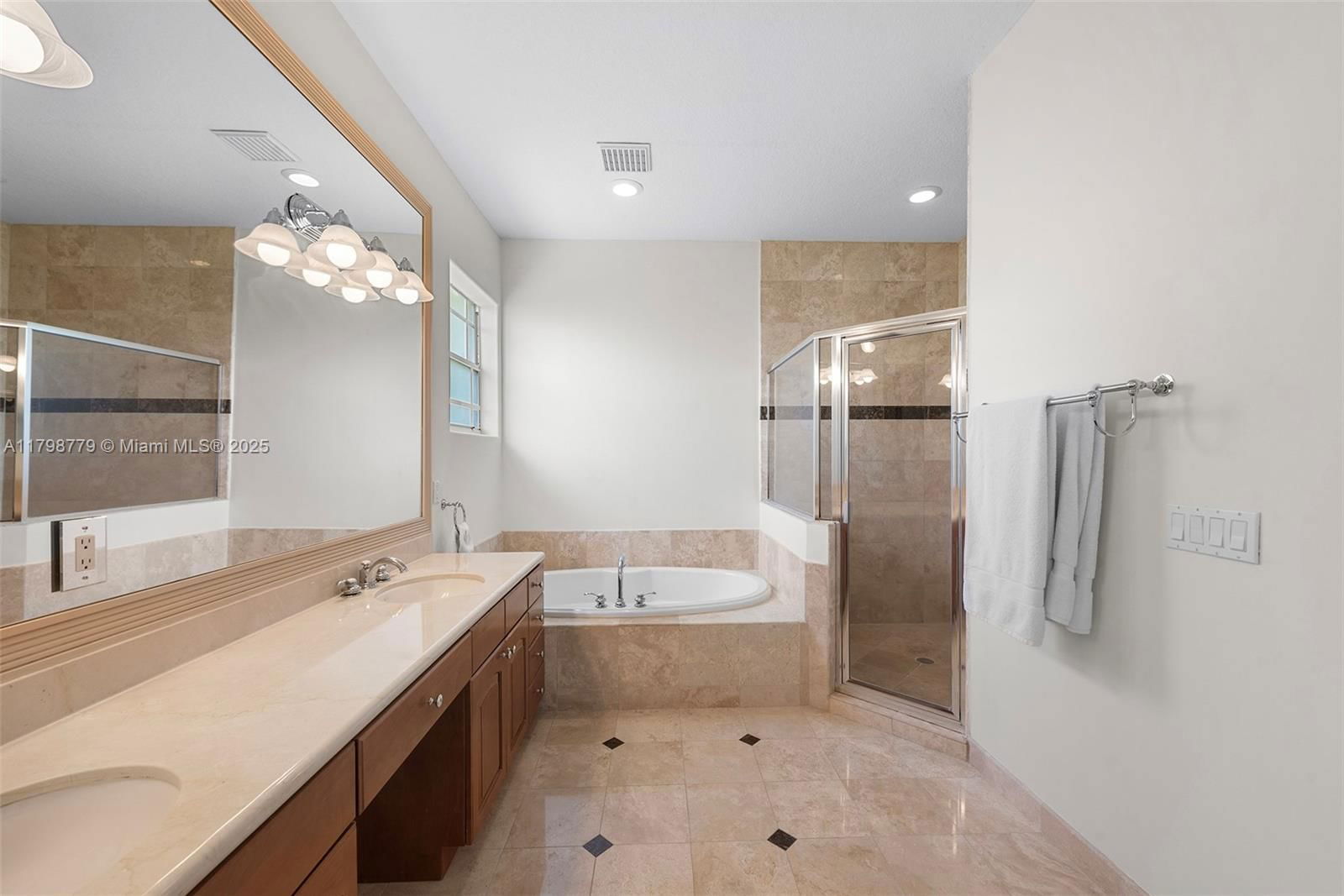 Real estate property located at 8268 172nd Terrace, Miami-dade, Groves At Old Cutler, Palmetto Bay, FL