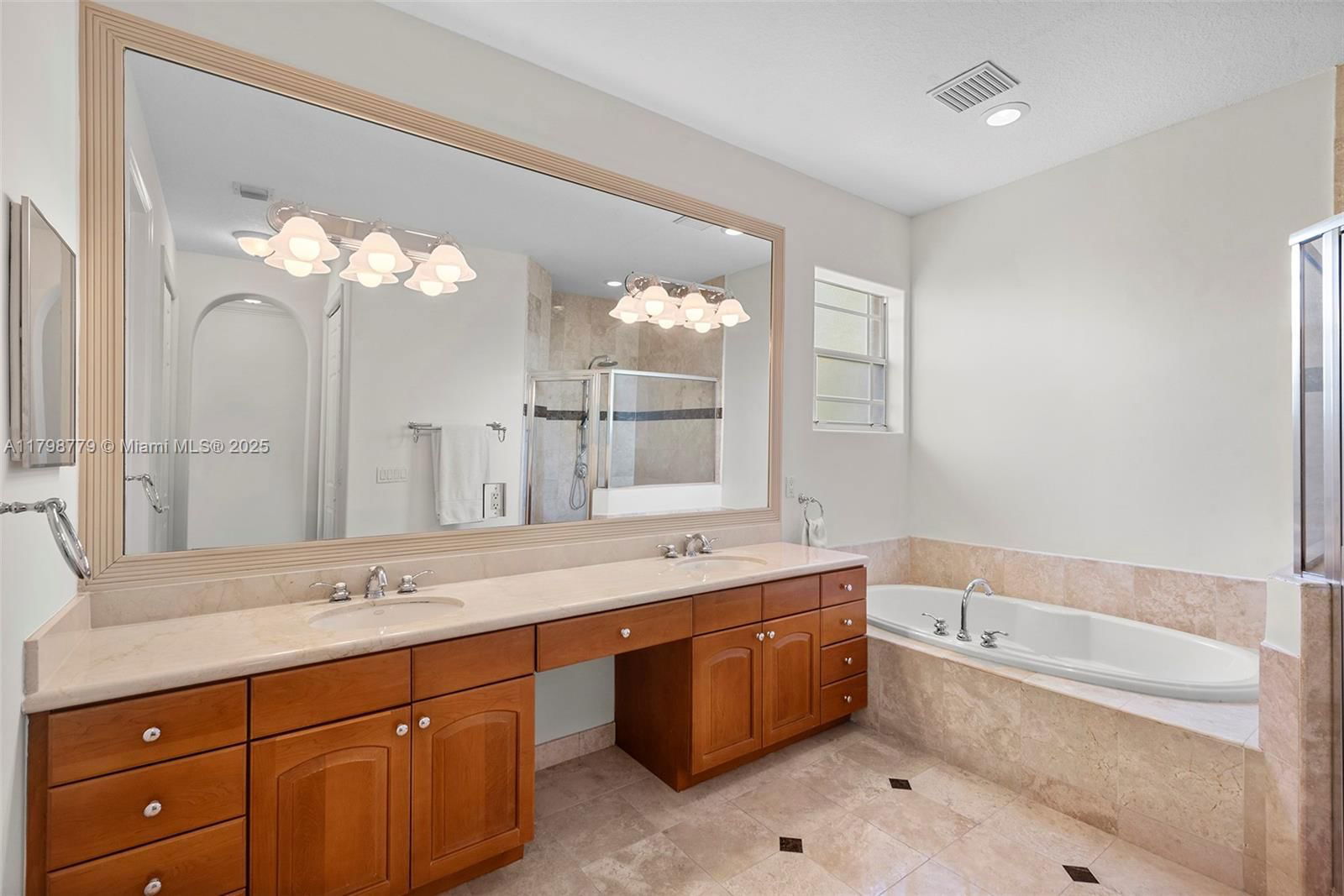 Real estate property located at 8268 172nd Terrace, Miami-dade, Groves At Old Cutler, Palmetto Bay, FL