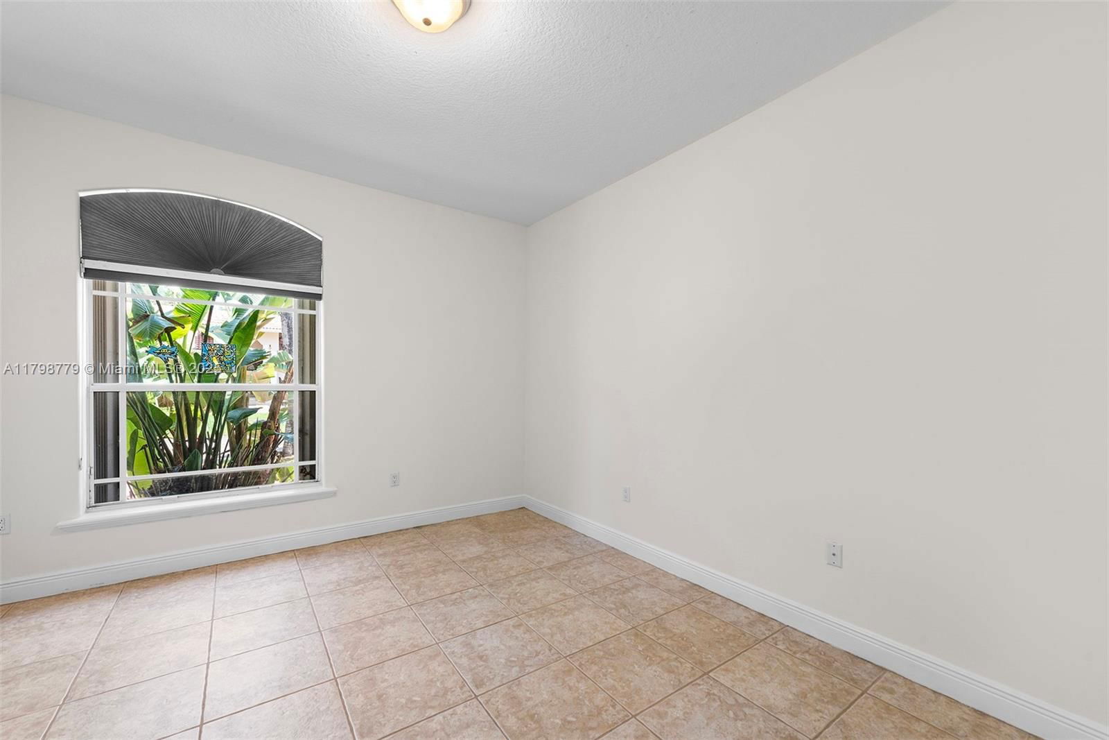 Real estate property located at 8268 172nd Terrace, Miami-dade, Groves At Old Cutler, Palmetto Bay, FL