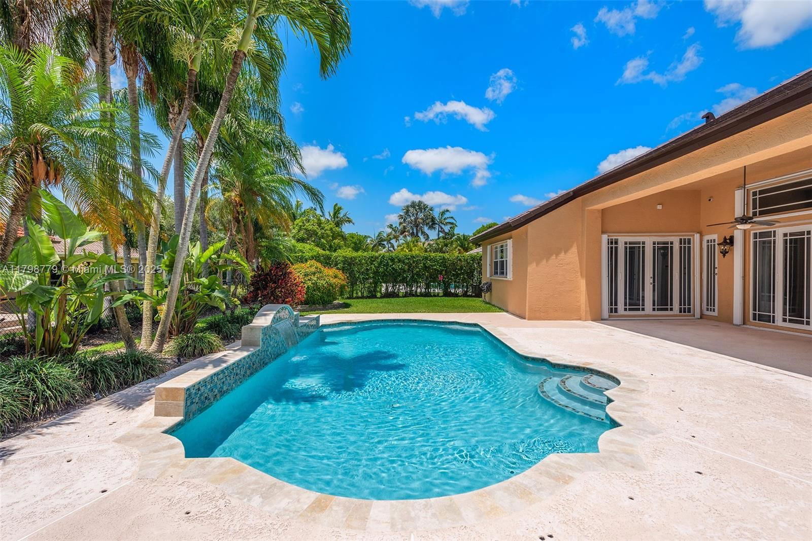 Real estate property located at 8268 172nd Terrace, Miami-dade, Groves At Old Cutler, Palmetto Bay, FL