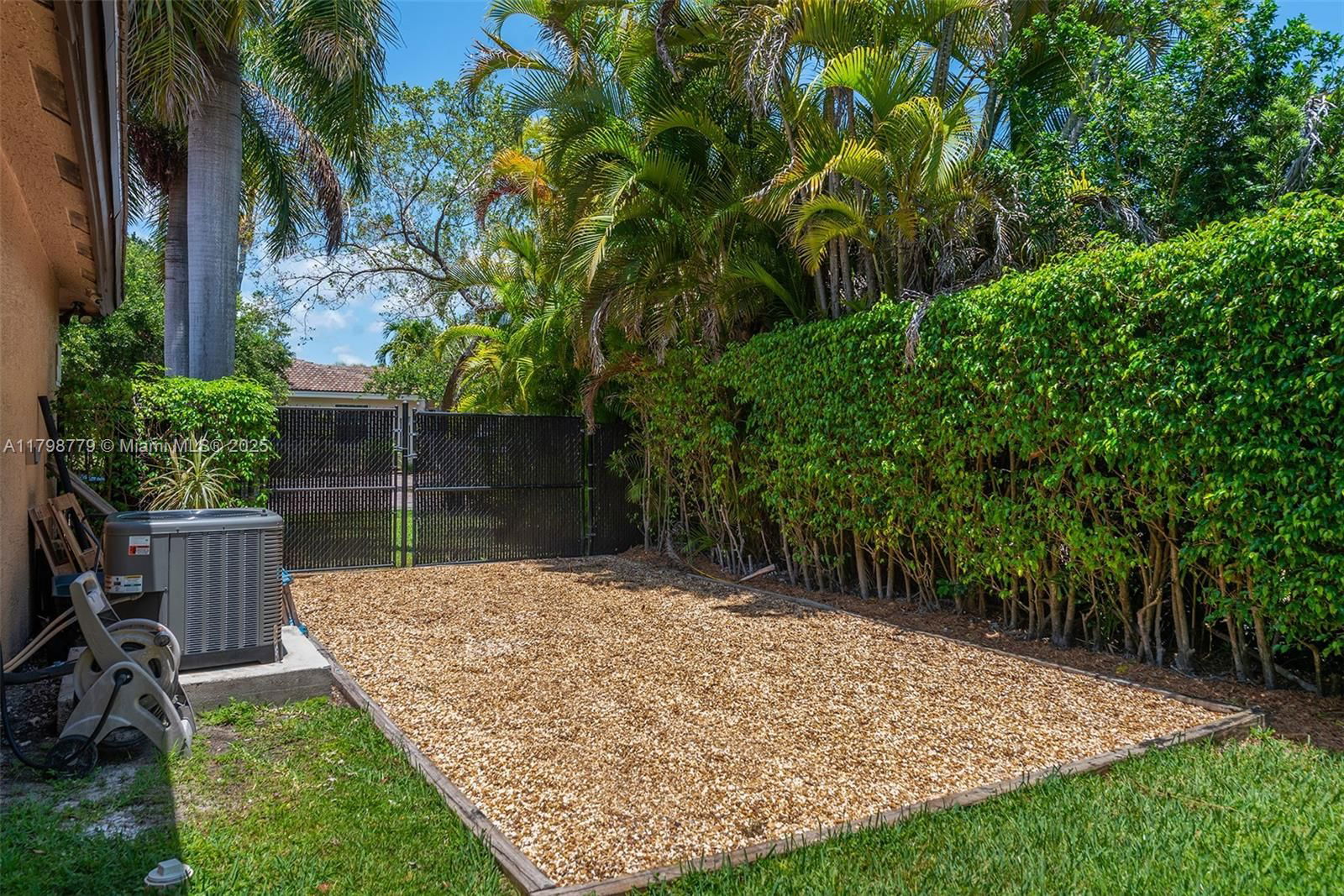 Real estate property located at 8268 172nd Terrace, Miami-dade, Groves At Old Cutler, Palmetto Bay, FL