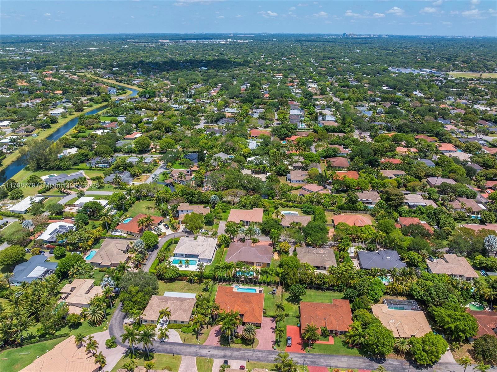 Real estate property located at 8268 172nd Terrace, Miami-dade, Groves At Old Cutler, Palmetto Bay, FL