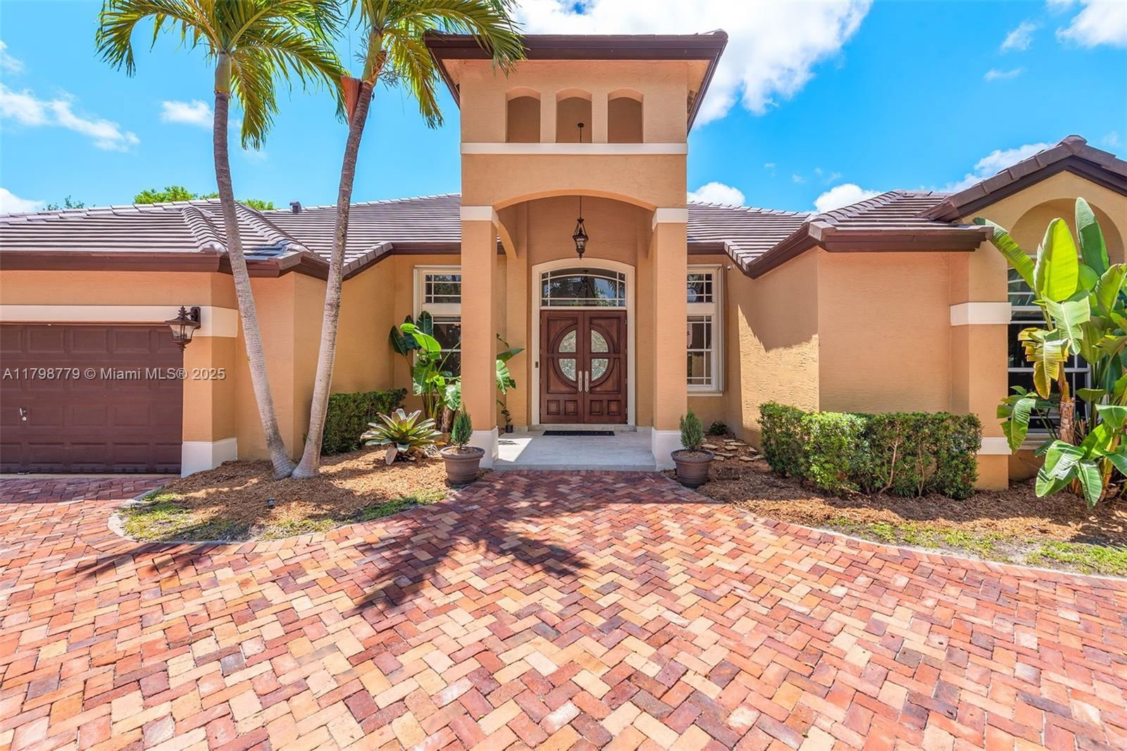 Real estate property located at 8268 172nd Terrace, Miami-dade, Groves At Old Cutler, Palmetto Bay, FL