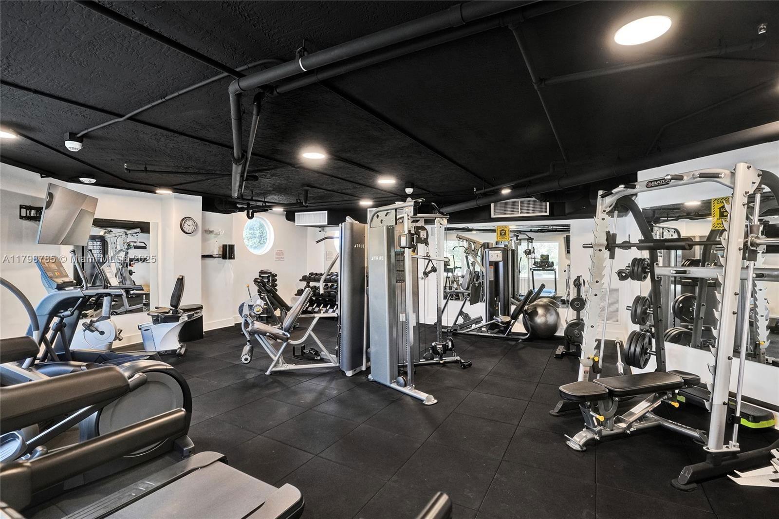 Real estate property located at 7330 Ocean Ter #8-C, Miami-dade, St Tropez Ocean Condo, Miami Beach, FL