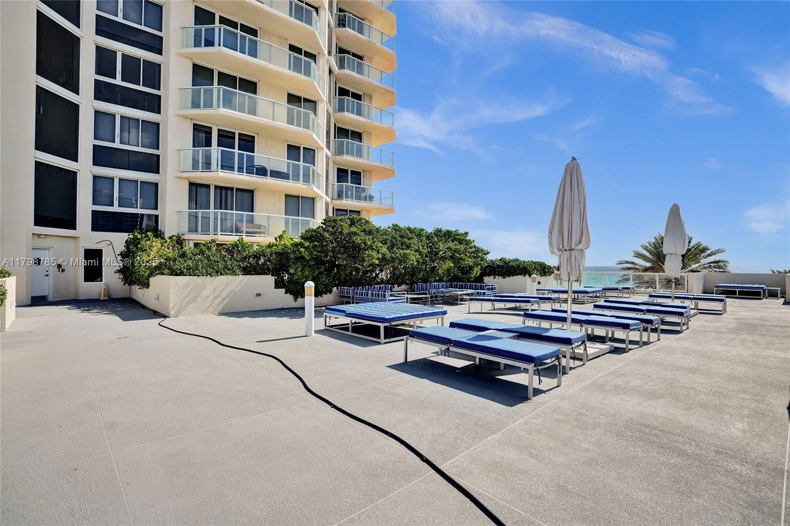 Real estate property located at 7330 Ocean Ter #8-C, Miami-dade, St Tropez Ocean Condo, Miami Beach, FL