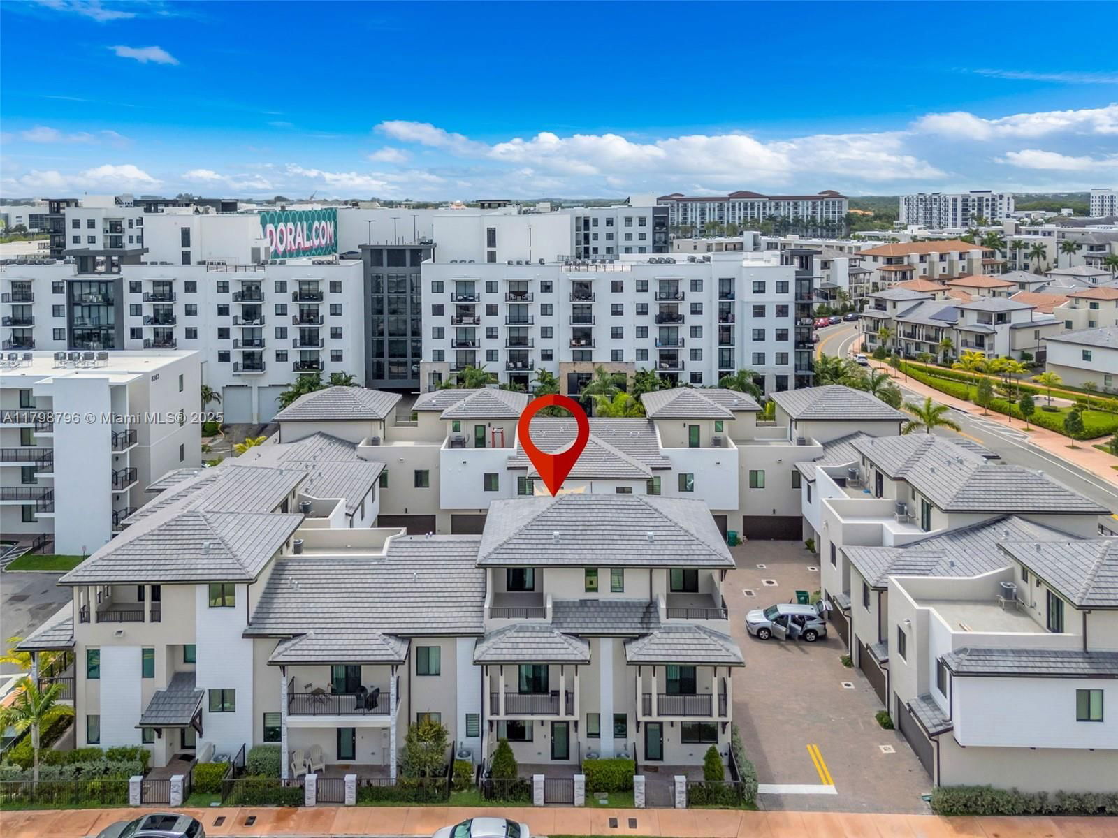 Real estate property located at 4233 83rd Path, Miami-dade, Downtown Doral South Phas, Doral, FL