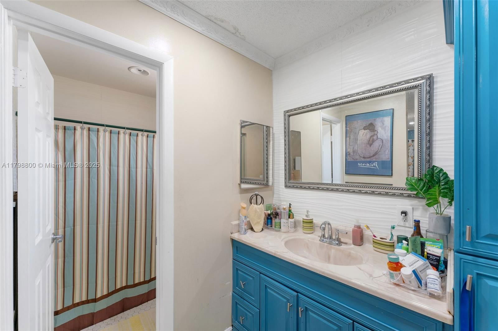Real estate property located at 12329 202nd Ter, Miami-dade, Oak Park Sec 6, Miami, FL