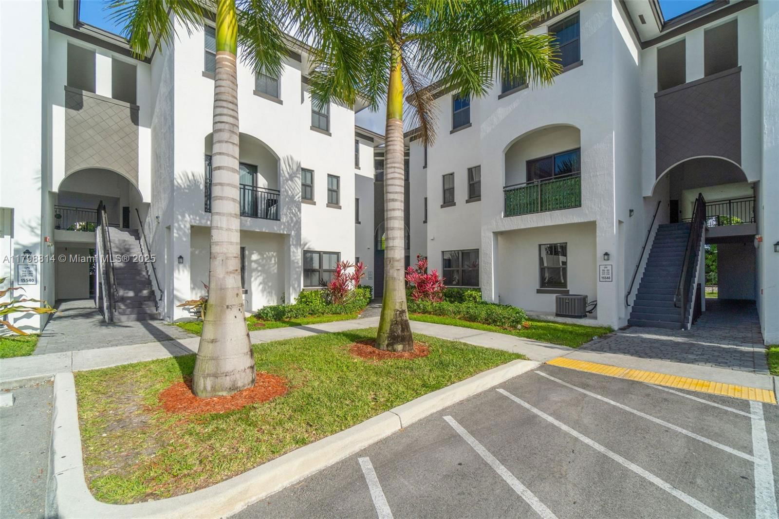 Real estate property located at 15540 136th St #212, Miami-dade, Century Park South, Miami, FL