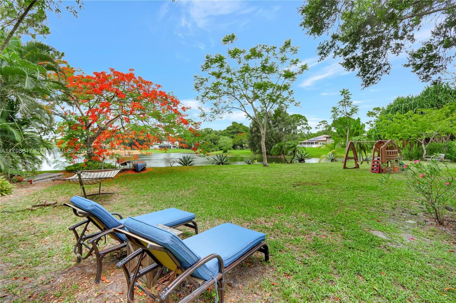 Real estate property located at 95 Westwood Cir E, Palm Beach, Westwoods, West Palm Beach, FL