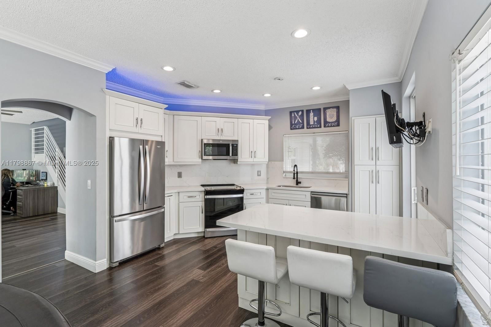 Real estate property located at 20701 3rd Ct, Broward, Chapel Trail Replat, Pembroke Pines, FL