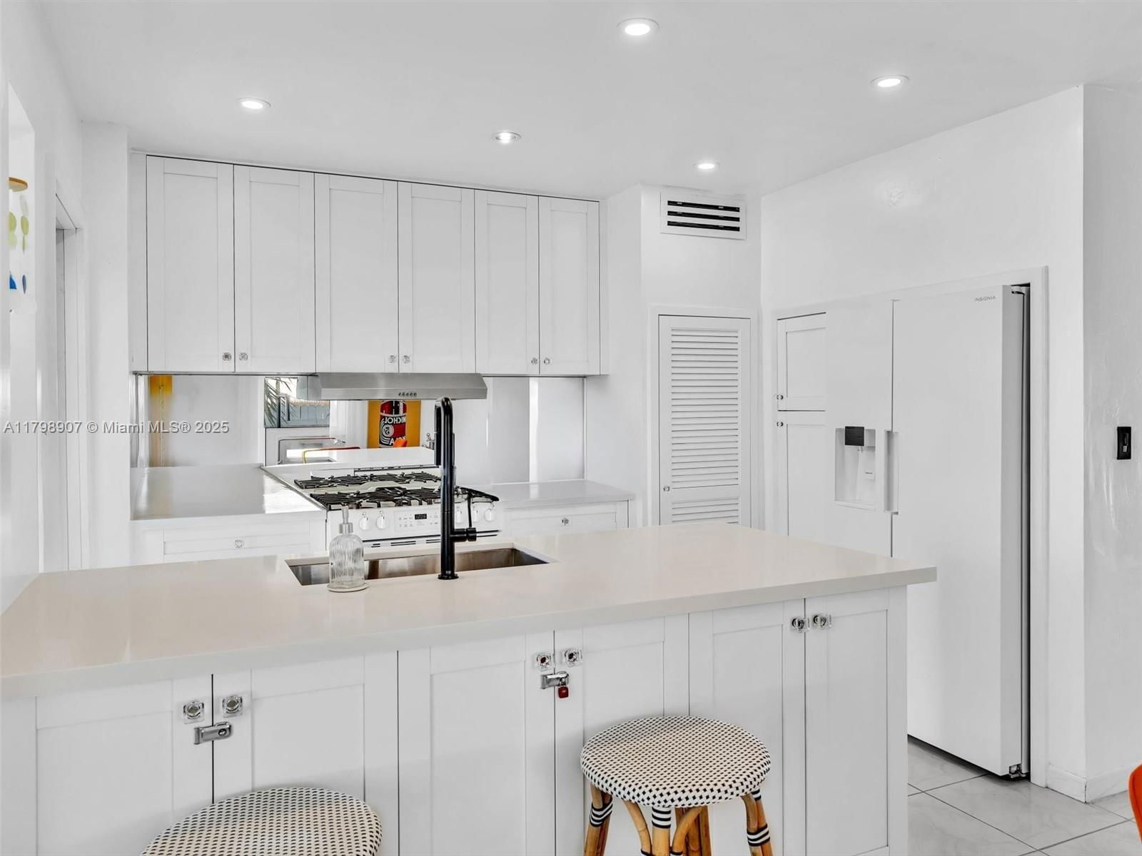 Real estate property located at 729 85th St, Miami-dade, Biscayne Beach-2nd Addn, Miami Beach, FL