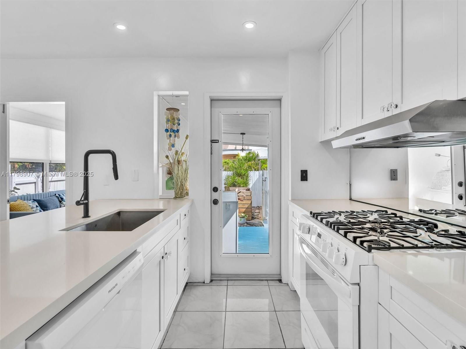 Real estate property located at 729 85th St, Miami-dade, Biscayne Beach-2nd Addn, Miami Beach, FL