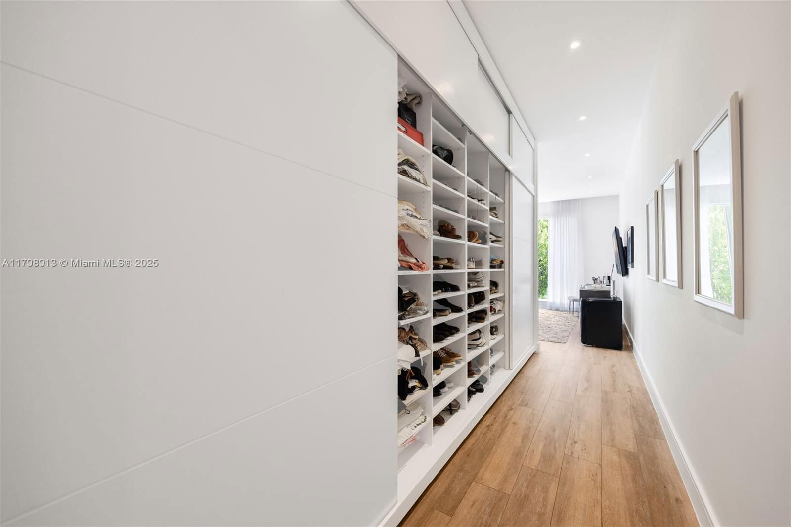 Real estate property located at 2916 Catalina St #2916, Miami-dade, Torbertville Sub, Coconut Grove, FL
