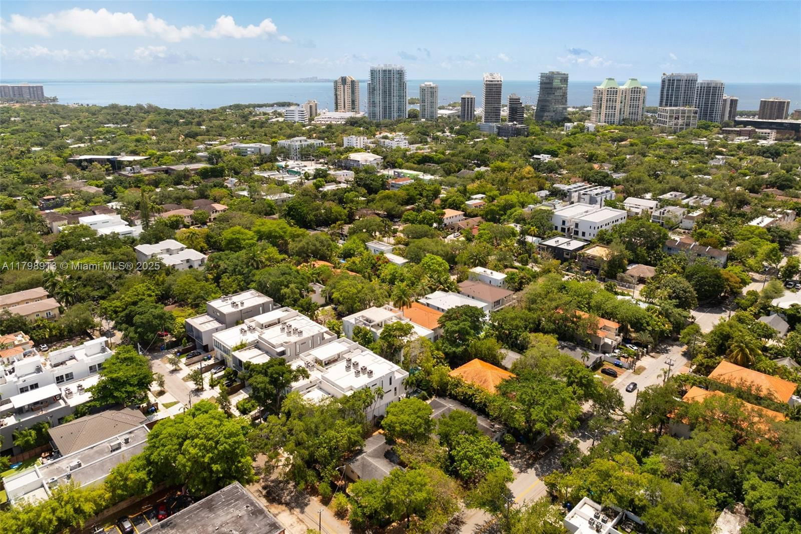 Real estate property located at 2916 Catalina St #2916, Miami-dade, Torbertville Sub, Coconut Grove, FL