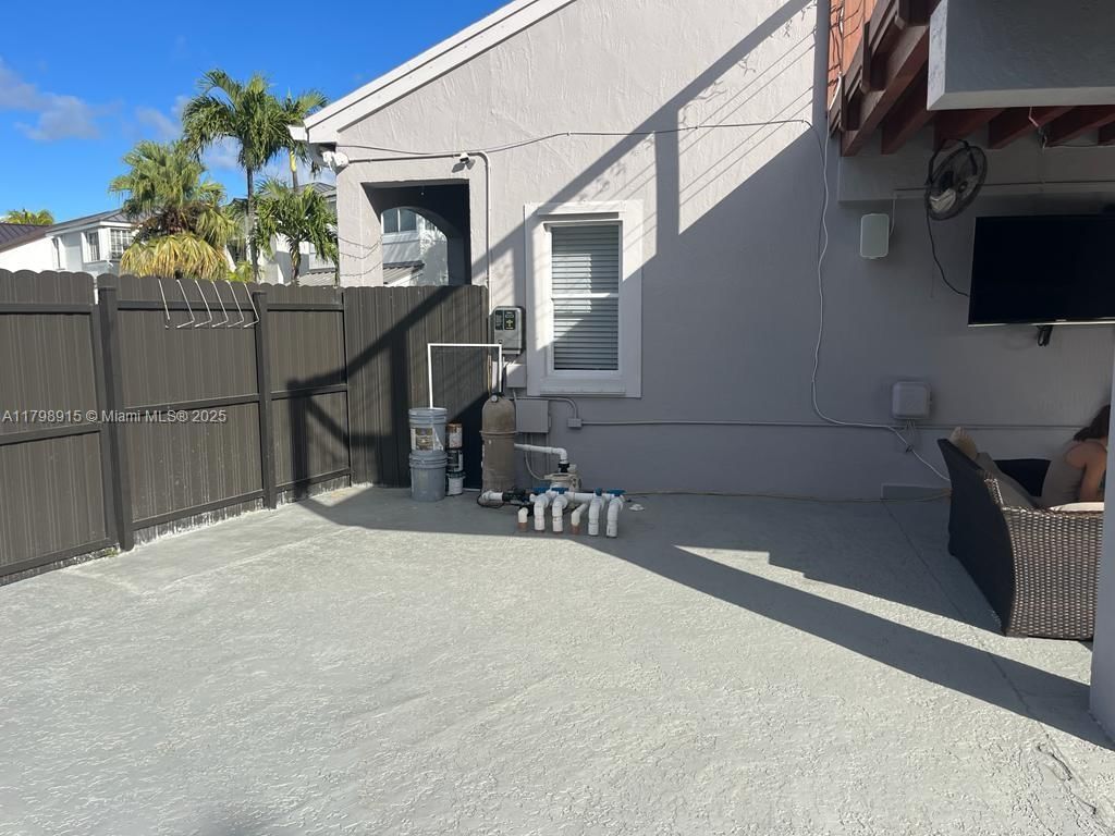 Real estate property located at 9953 154th Ct, Miami-dade, Weitzer Hammocks Homes Se, Miami, FL
