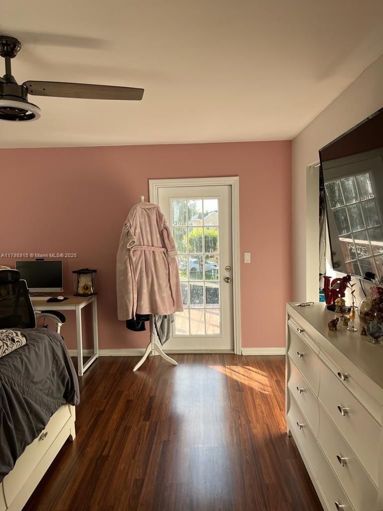 Real estate property located at 9953 154th Ct, Miami-dade, Weitzer Hammocks Homes Se, Miami, FL