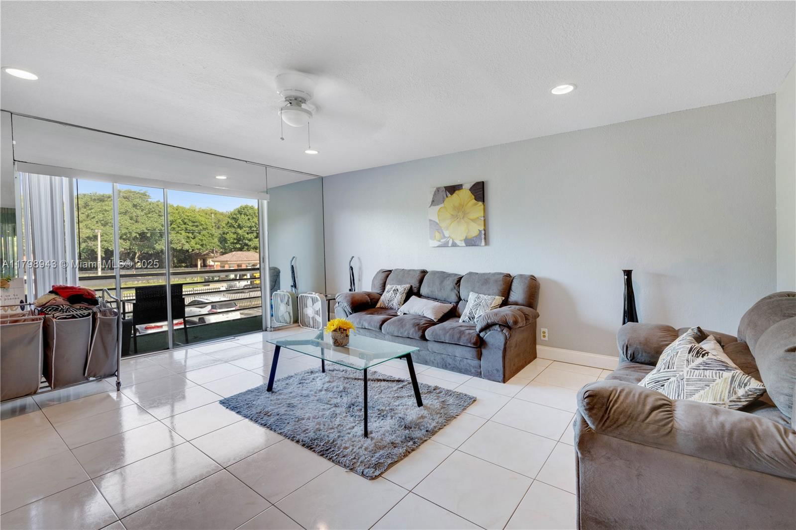 Real estate property located at 4848 24th Ct #215, Broward, Town Square Condo, Lauderdale Lakes, FL