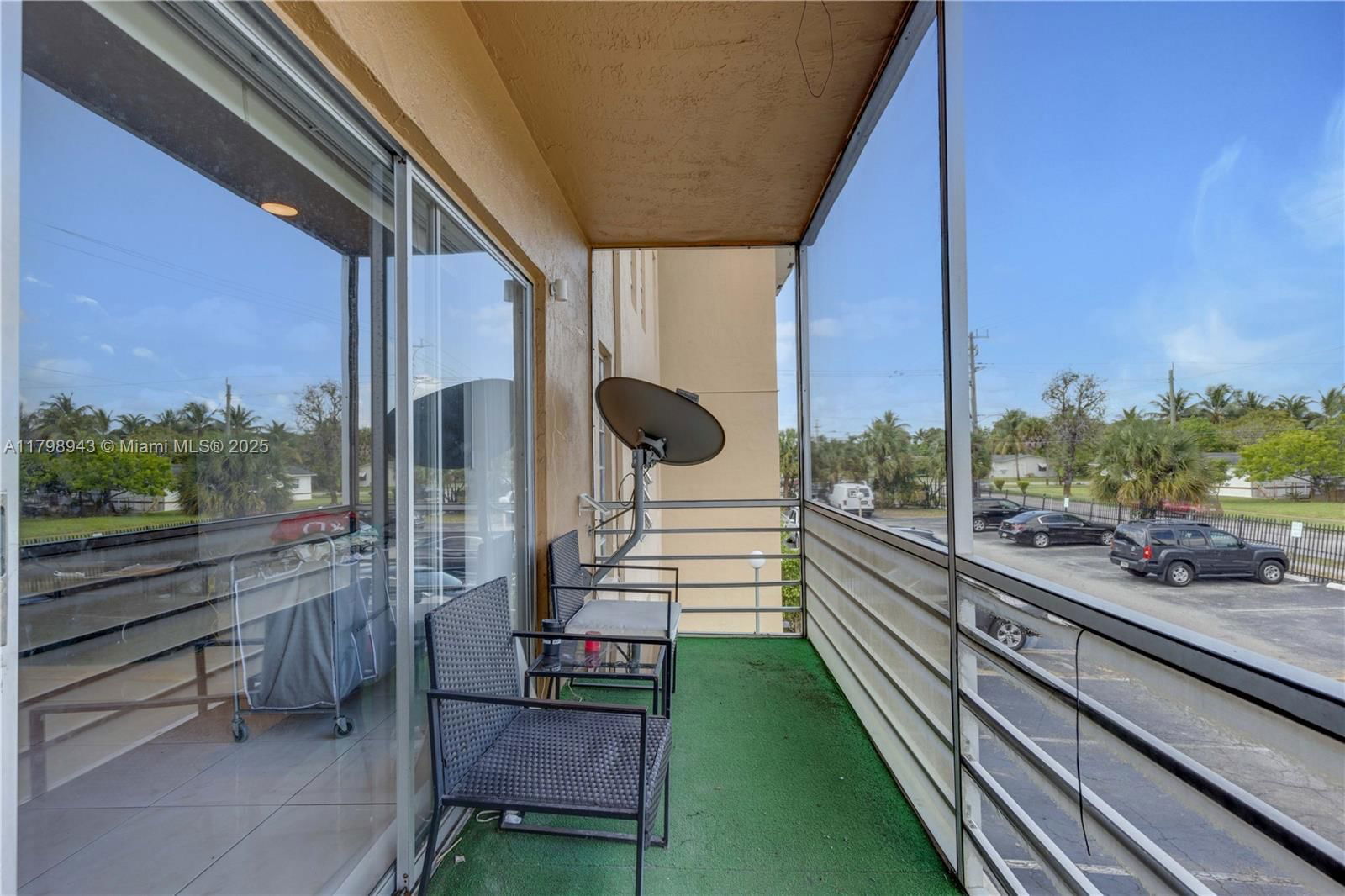 Real estate property located at 4848 24th Ct #215, Broward, Town Square Condo, Lauderdale Lakes, FL