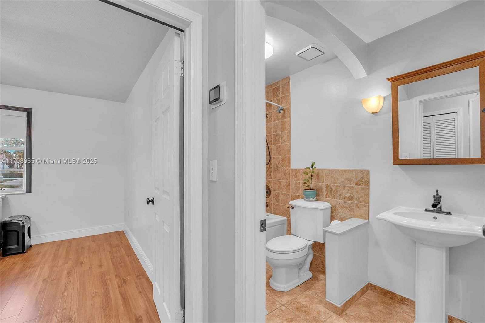 Real estate property located at 15216 146 Ave, Miami-dade, South Landing Estates, Miami, FL